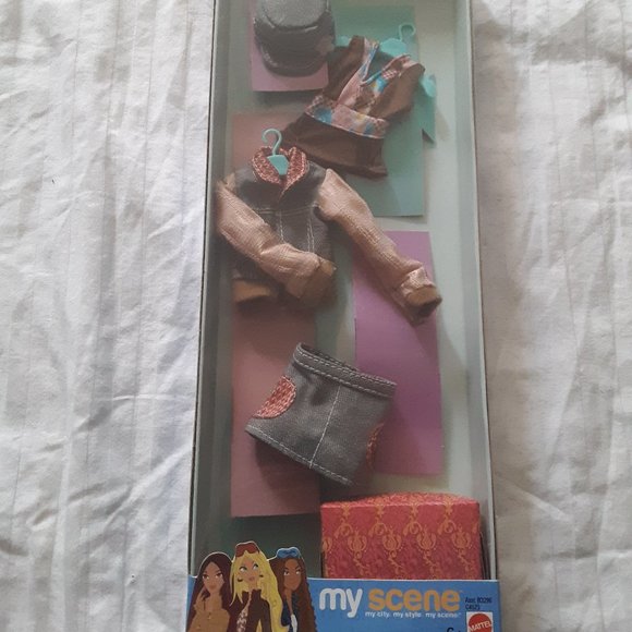 Mattel Other - Barbie NIB My Scene 2003 Clothes